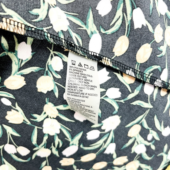 Tanjay Tulip Patterned Black, White & Yellow Summery Cardigan - Picture 3 of 10